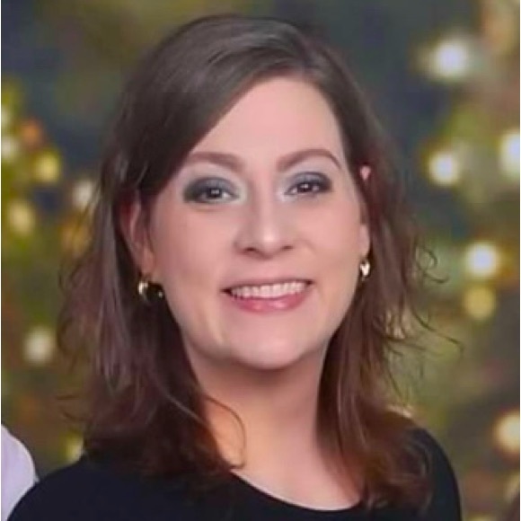 Meet your Posher, Amanda - Picture 1 of 1